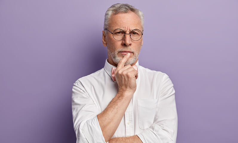 Já tenho direito à aposentadoria, mas continuo contribuindo. Isso muda algo no valor?